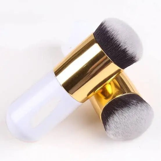 Make-up Fixer Brush, Foundation Brush, Foundation Blender, Flat Cream Makeup Brush, Premium Quality Makeup Brush (random Color