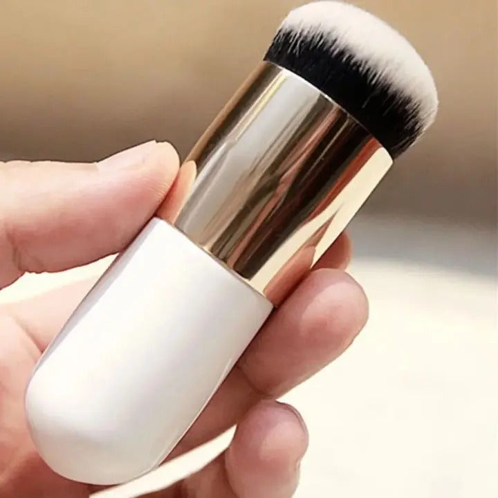 Make-up Fixer Brush, Foundation Brush, Foundation Blender, Flat Cream Makeup Brush, Premium Quality Makeup Brush (random Color