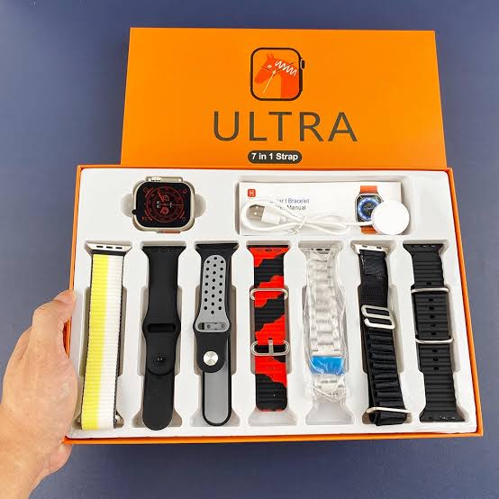 7 In 1 Ultra Smart Watch Series 8 Wireless Charging 7 Straps (random Color)